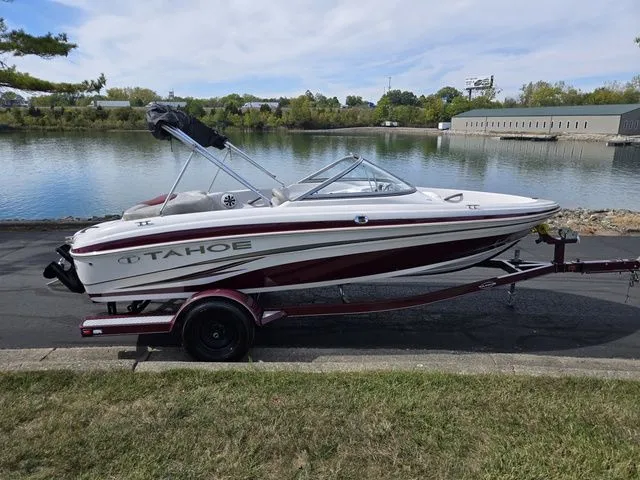 Slide: The Image of Tahoe Q4 SS 2011 - 3