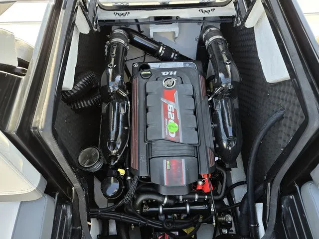 Slide: The Image of Heyday Wake Boats H22 2023 - 27