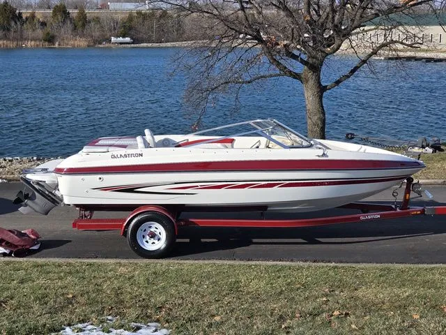 The Image of Glastron GT 205 Ski & Fish 2007 - 1