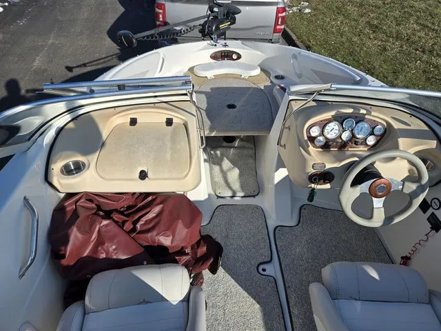 Slide: The Image of Glastron GT 205 Ski & Fish 2007 - 13