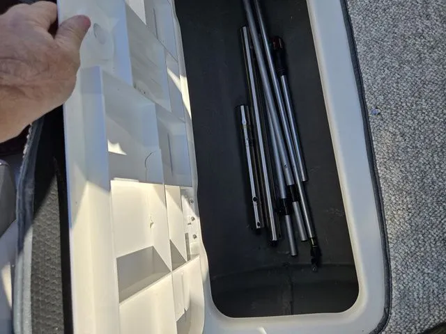 Slide: The Image of Glastron GT 205 Ski & Fish 2007 - 17