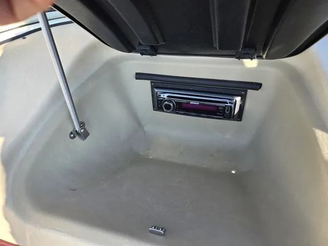 Slide: The Image of Glastron GT 205 Ski & Fish 2007 - 18