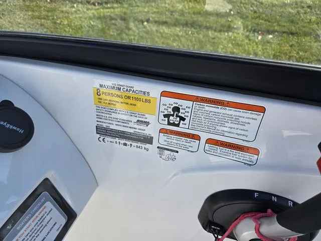 Slide: The Image of Tahoe 185 S 2023 - 14