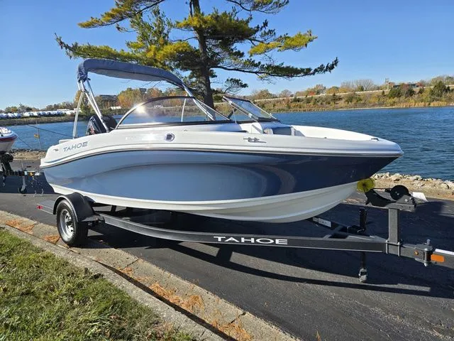 Slide: The Image of Tahoe 185 S 2023 - 9