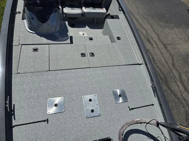 Slide: The Image of G3 Sportsman 1810 2021 - 22