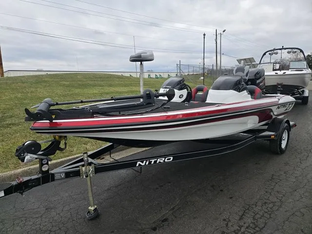 Slide: The Image of Nitro Z-7 Sport 2015 - 6