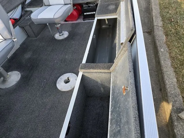 Slide: The Image of Tracker Super 16 Pro 1994 - 12