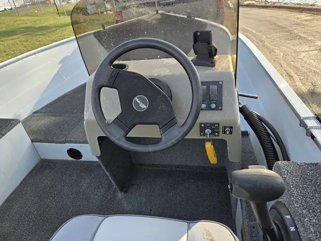 Slide: The Image of Tracker Super 16 Pro 1994 - 16