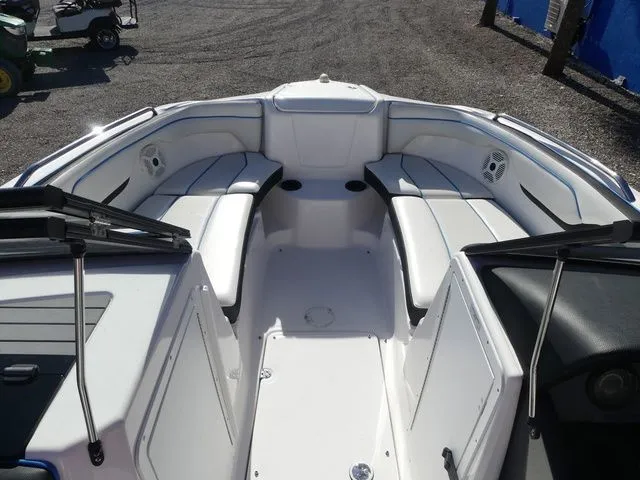 Slide: The Image of Yamaha AR210 2019 - 10