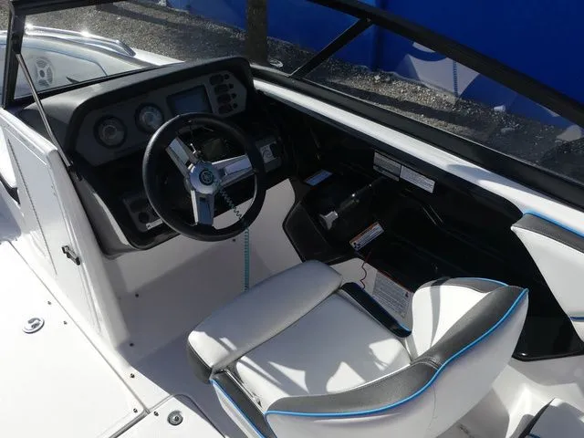 Slide: The Image of Yamaha AR210 2019 - 12