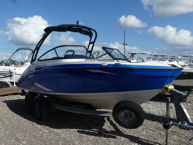 Slide: The Image of Yamaha AR210 2019 - 3