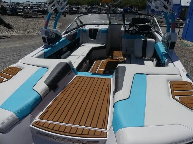 Slide: The Image of Nautique G23 2014 - 10