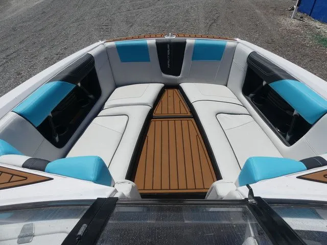 Slide: The Image of Nautique G23 2014 - 11