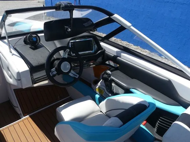 Slide: The Image of Nautique G23 2014 - 16