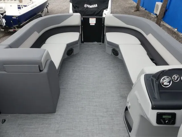 Slide: The Image of Lowe LS 210 WT 2026 - 11