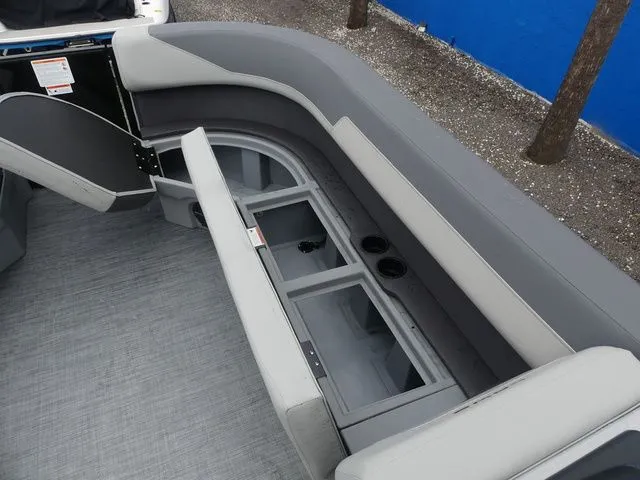 Slide: The Image of Lowe LS 210 WT 2026 - 12