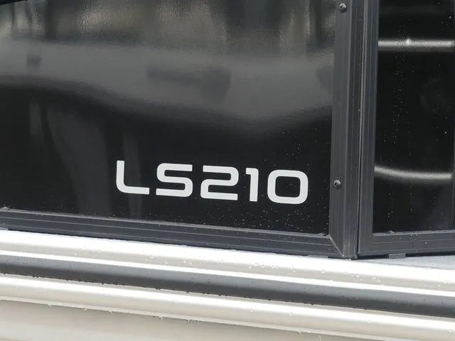 Slide: The Image of Lowe LS 210 WT 2026 - 8