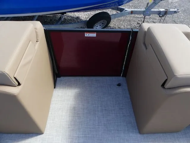 Slide: The Image of Lowe LS 190 2026 - 14