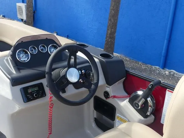 Slide: The Image of Lowe LS 190 2026 - 15