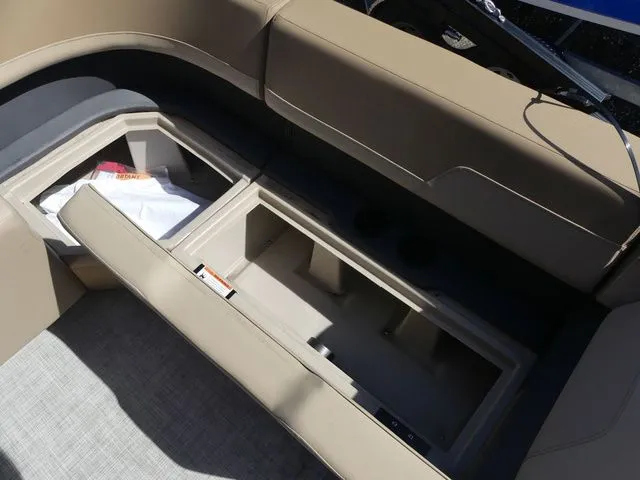 Slide: The Image of Lowe LS 190 2026 - 17