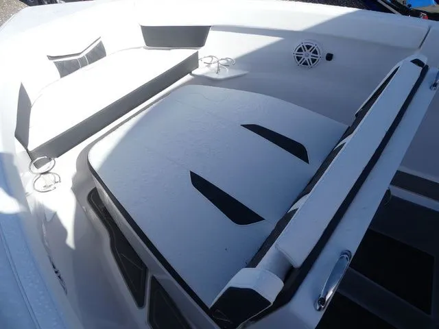 Slide: The Image of Monterey Elite 25 OB 2026 - 15