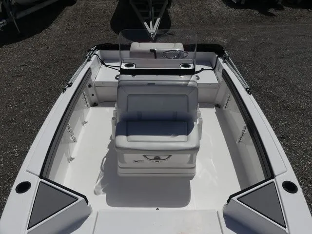 Slide: The Image of Yamaha 190 FSH 2019 - 11