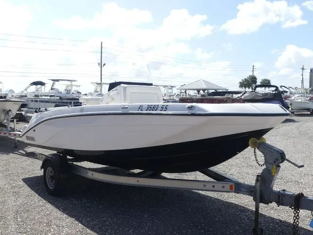 Slide: The Image of Yamaha 190 FSH 2019 - 3