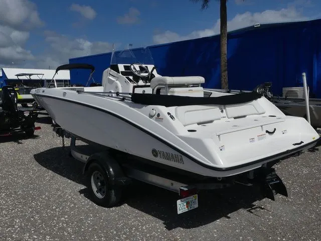 Slide: The Image of Yamaha 190 FSH 2019 - 6