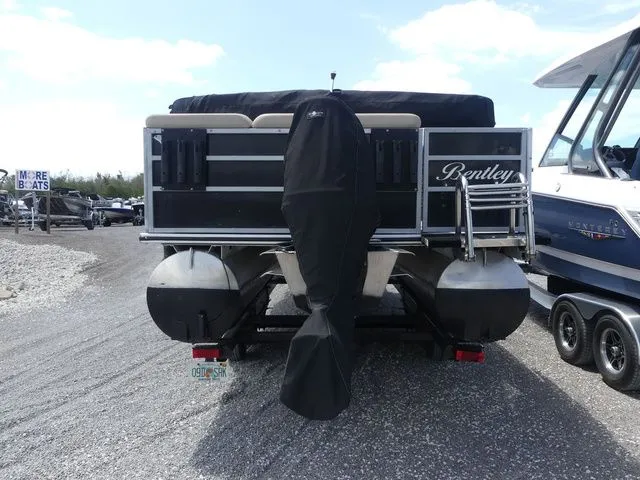 Slide: The Image of Bentley Pontoons 240 Bentley Cruise 2020 - 5