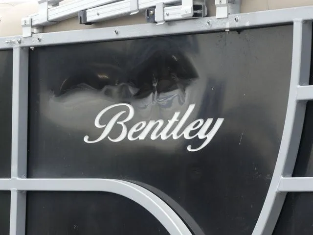 Slide: The Image of Bentley Pontoons 240 Bentley Cruise 2020 - 7