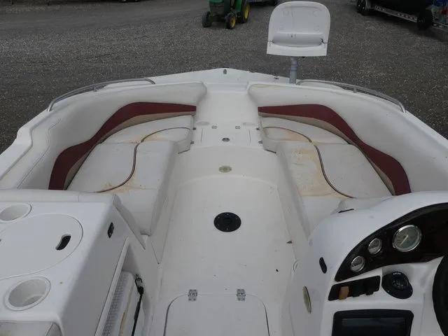 Slide: The Image of Hurricane GS202 2004 - 13