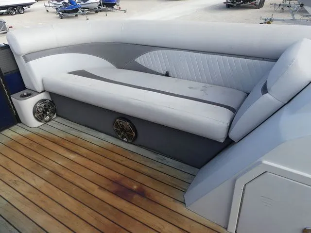 Slide: The Image of Crest II 230 SLE 2018 - 12