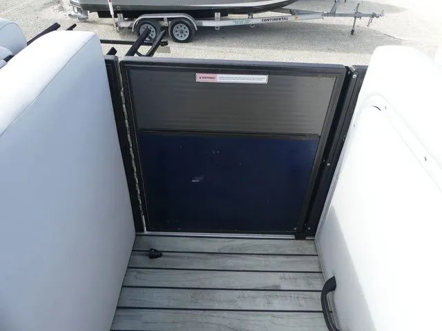 Slide: The Image of Crest II 230 SLE 2018 - 20