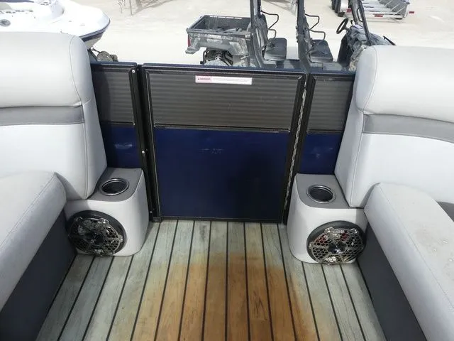 Slide: The Image of Crest II 230 SLE 2018 - 21