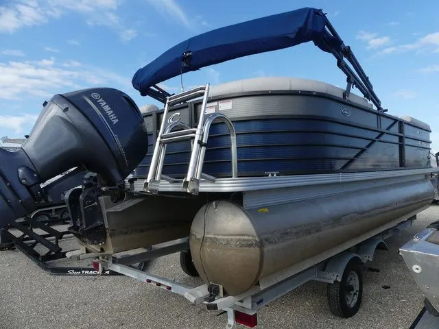 Slide: The Image of Crest II 230 SLE 2018 - 4