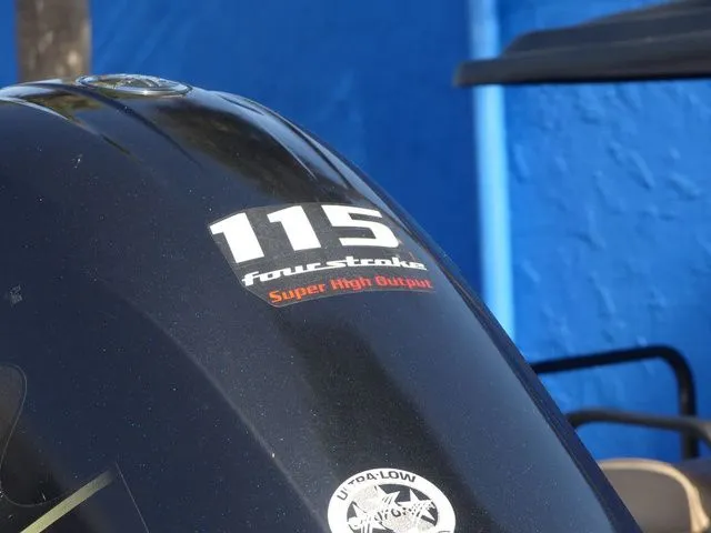 Slide: The Image of Triton 18 C TX 2018 - 11