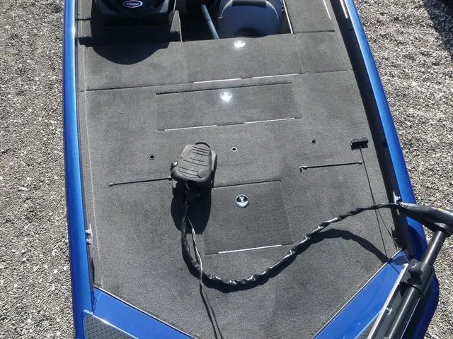 Slide: The Image of Triton 18 C TX 2018 - 12