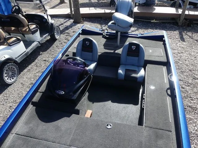 Slide: The Image of Triton 18 C TX 2018 - 14