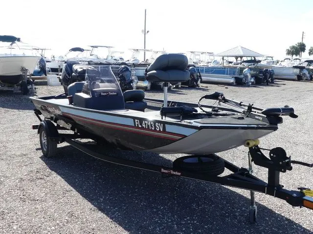 Slide: The Image of Tracker Bass Tracker Classic XL 2021 - 3