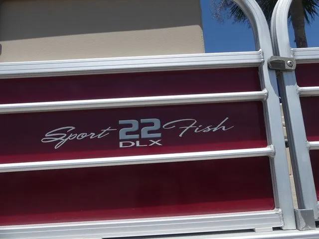 Slide: The Image of Sun Tracker Fishin' Barge 24 DLX 2019 - 7