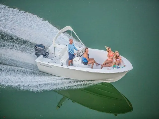 The Image of Sportsman 19' Island Reef 2017 - 1