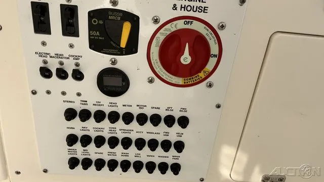 Slide: The Image of Pursuit S 248 Sport 2024 - 12