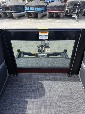 Slide: The Image of Godfrey Sweetwater 2286 SFL - Suzuki 250 SS 2026 - 16