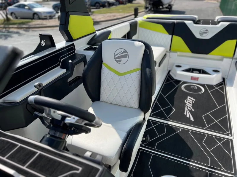 Slide: The Image of Interior of a 2023 Tigé Z3 boat with modern design. - 34