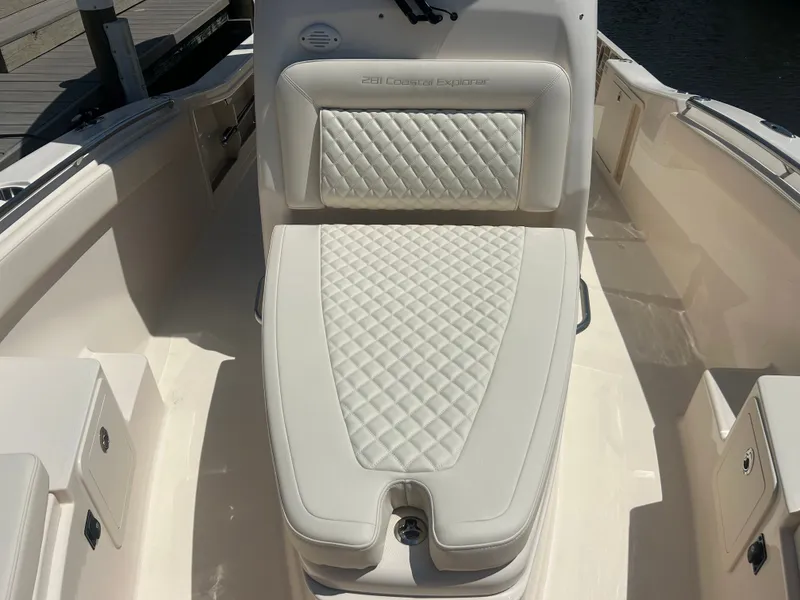 Slide: The Image of Grady-White 281 Coastal Explorer 2026 - 31