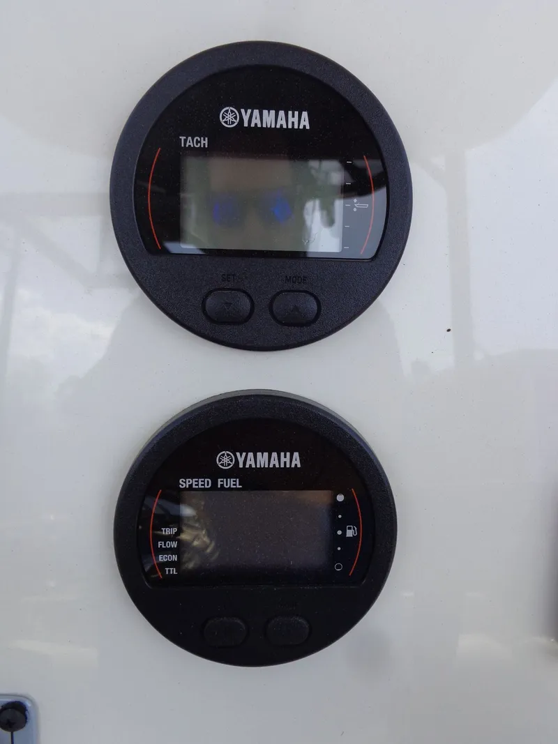 Slide: The Image of Yamaha tachometer and fuel gauge on 2023 Key West 189 FS. - 23
