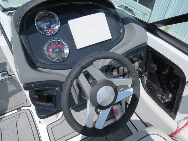 Slide: The Image of Hurricane SunDeck 2410 OB 2022 - 25