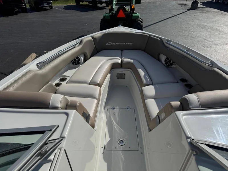 Slide: The Image of Crownline Boats 290 SS 2022 - 7
