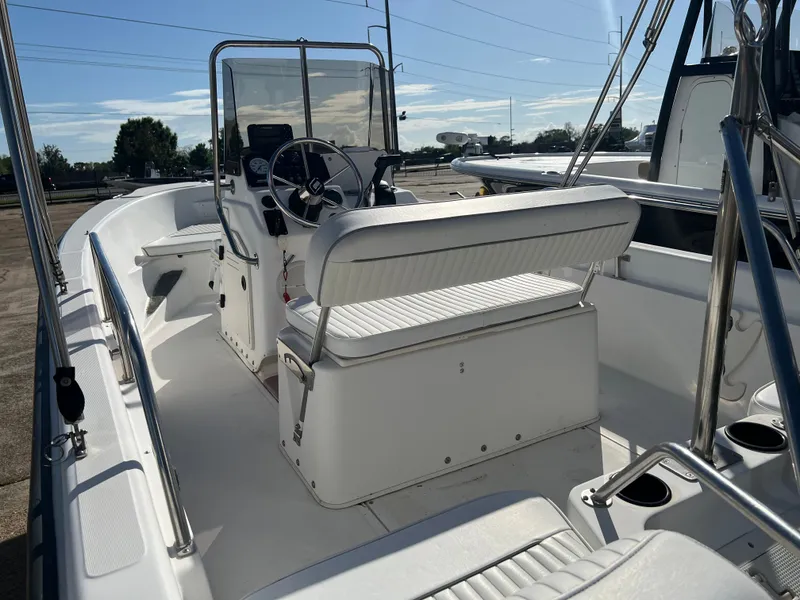 Slide: The Image of Boston Whaler Dauntless 16 2000 - 10