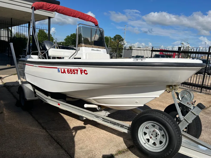 Slide: The Image of Boston Whaler Dauntless 16 2000 - 3